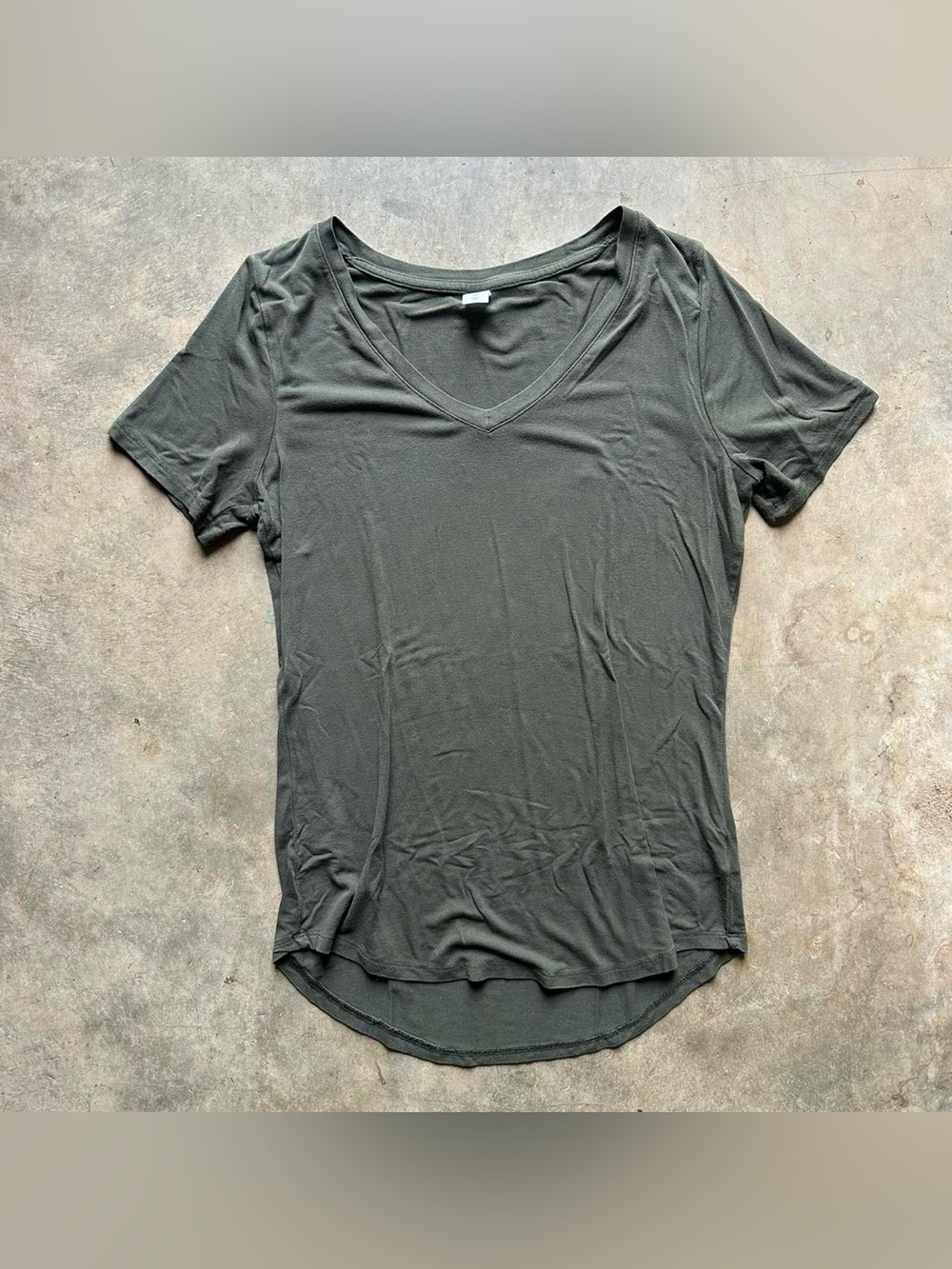 Old navy forest green vneck top